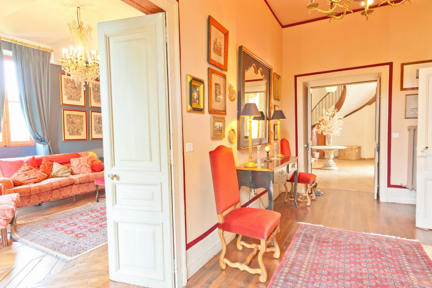Hallway | Rental accommodation in the Gers