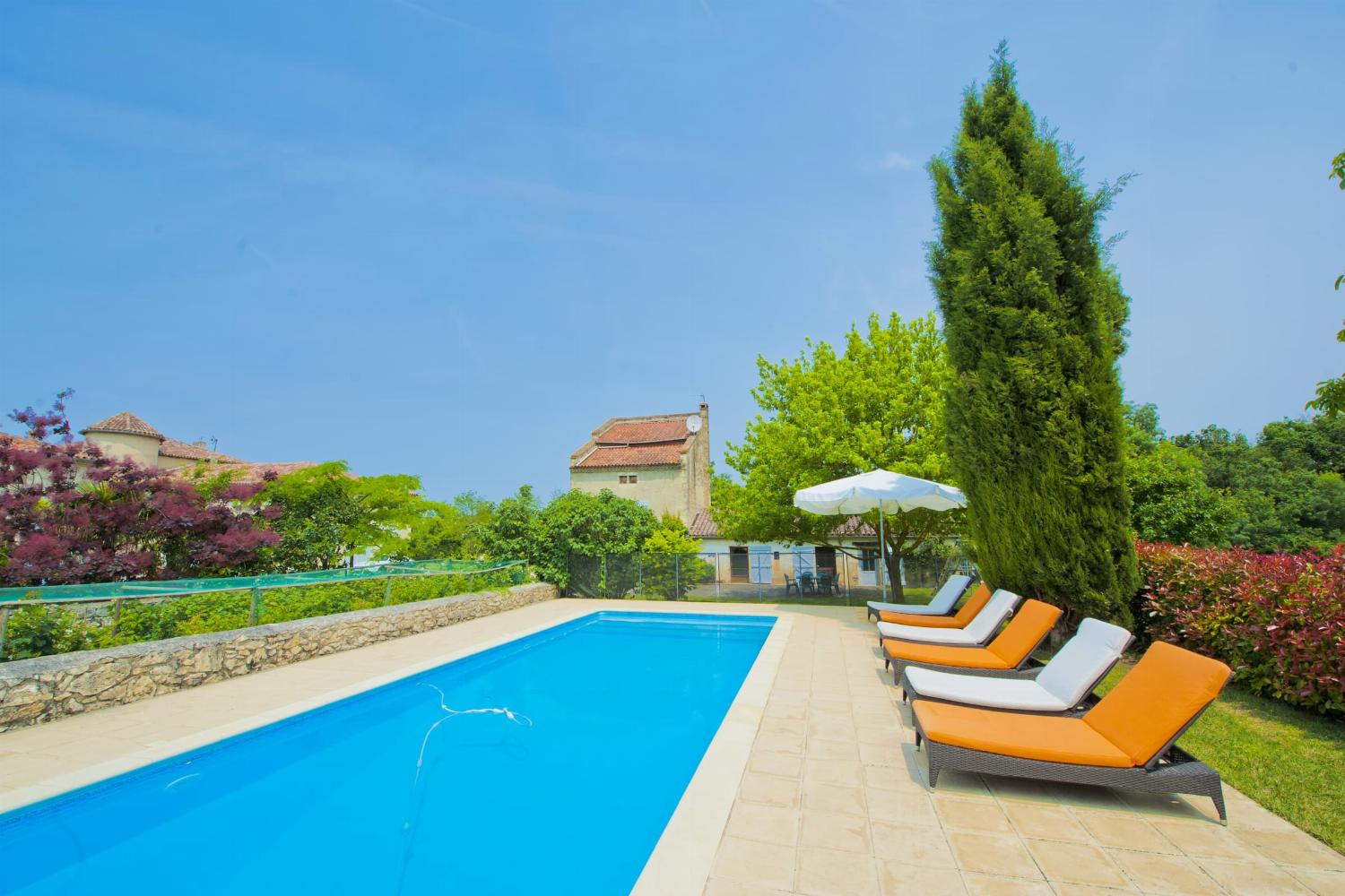 Private pool