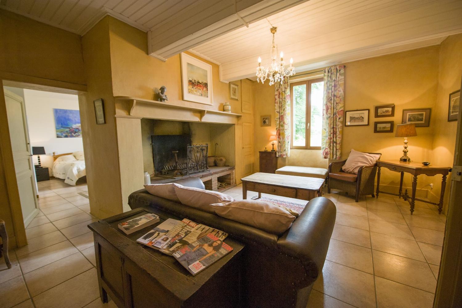 Living room | Rental home in Haute-Garonne