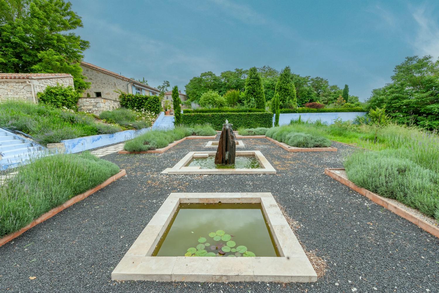 Garden | Holiday accommodation in the Gers
