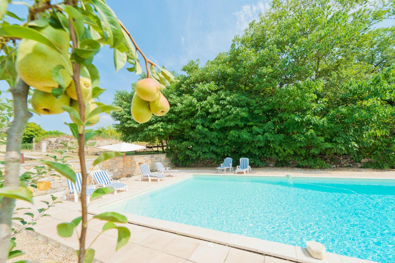 Private infinity pool