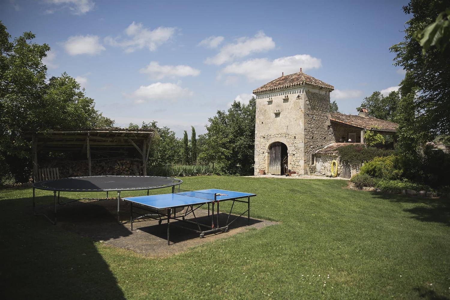 Table tennis