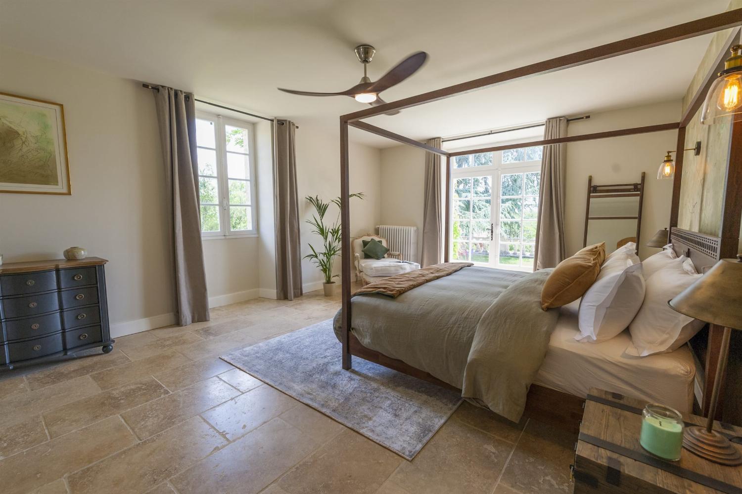 Bedroom | Holiday home in Lot