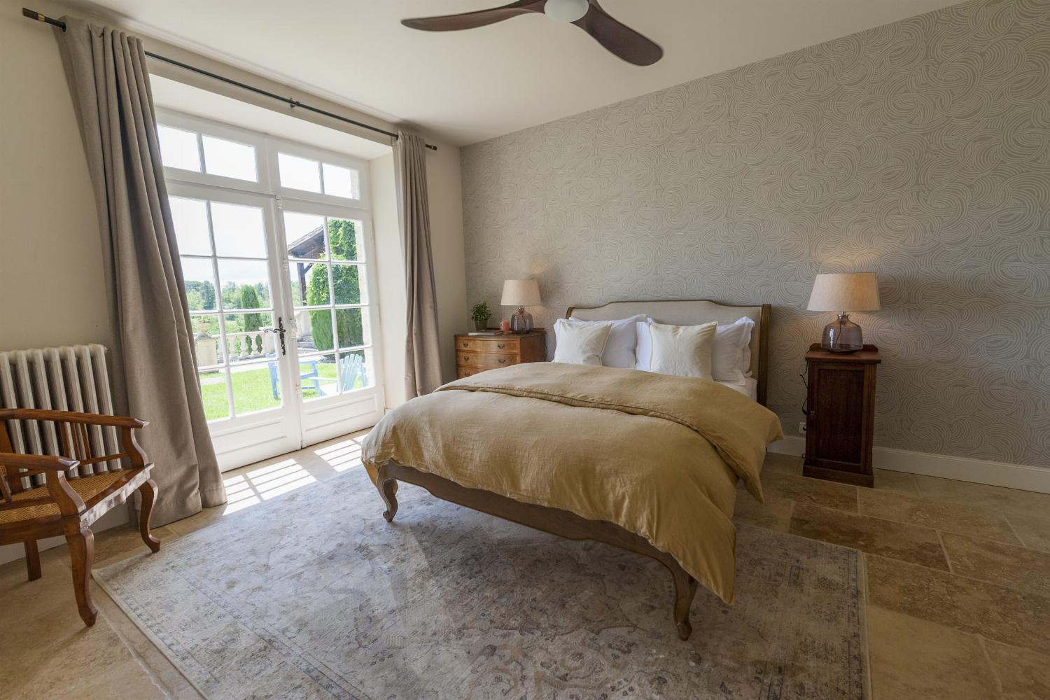 Bedroom | Holiday home in Lot