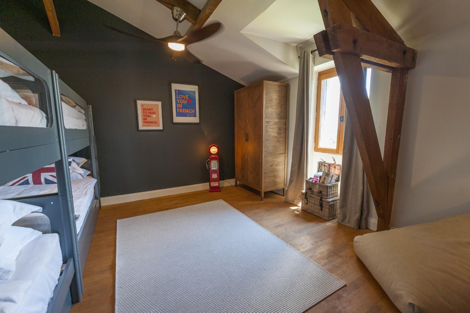 Bedroom | Holiday home in Lot