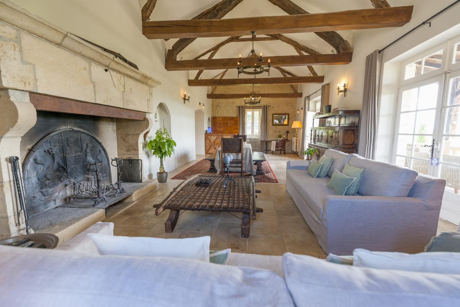 Living room | Holiday home in Lot