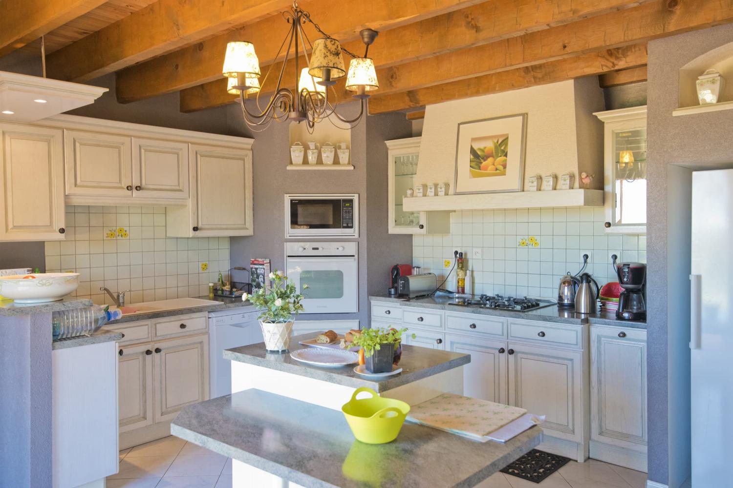Kitchen | Holiday home in Lot-et-Garonne