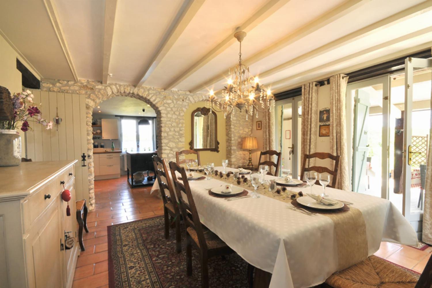 Dining room | Holiday accommodation in Dordogne