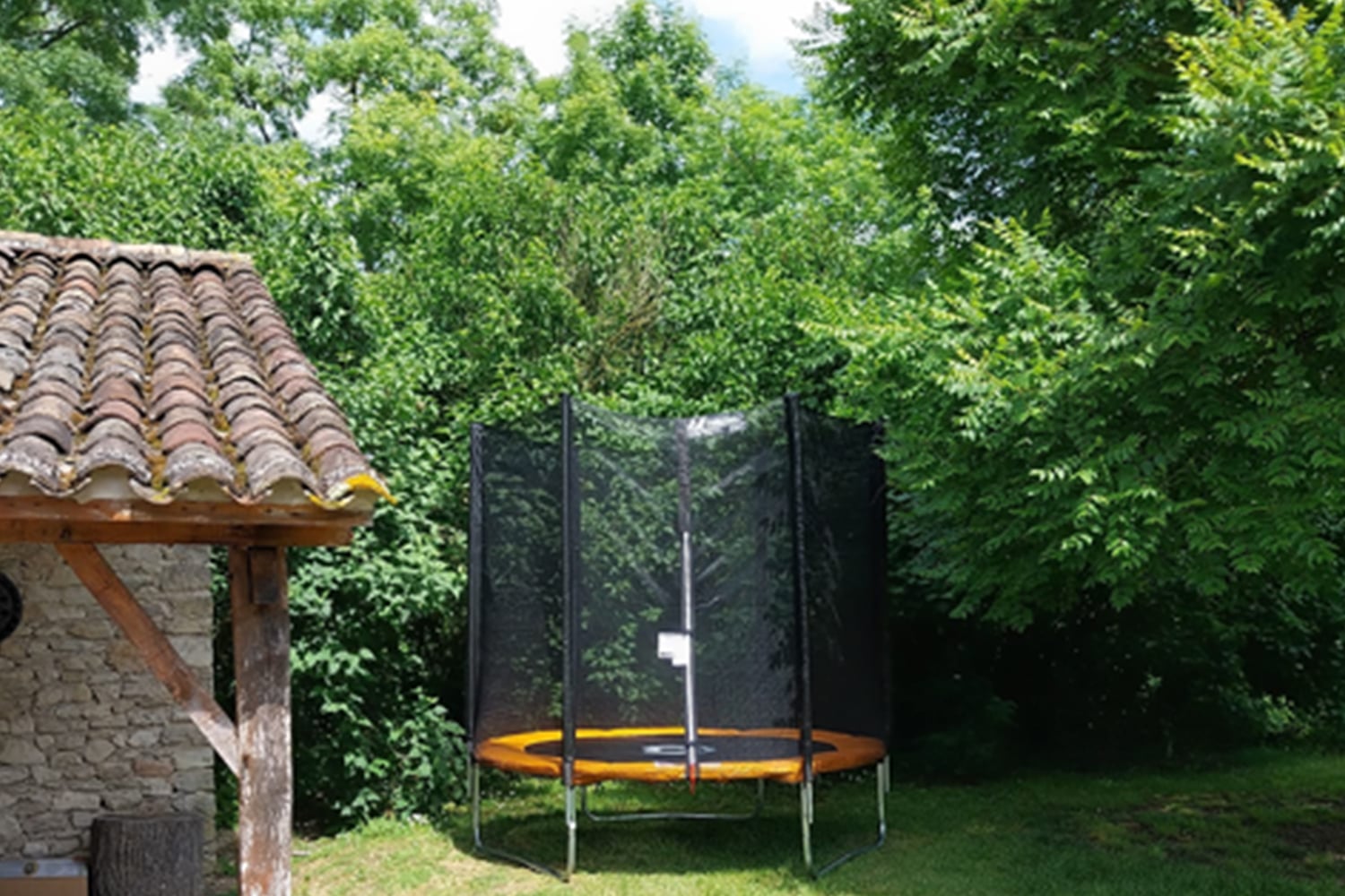 Trampoline