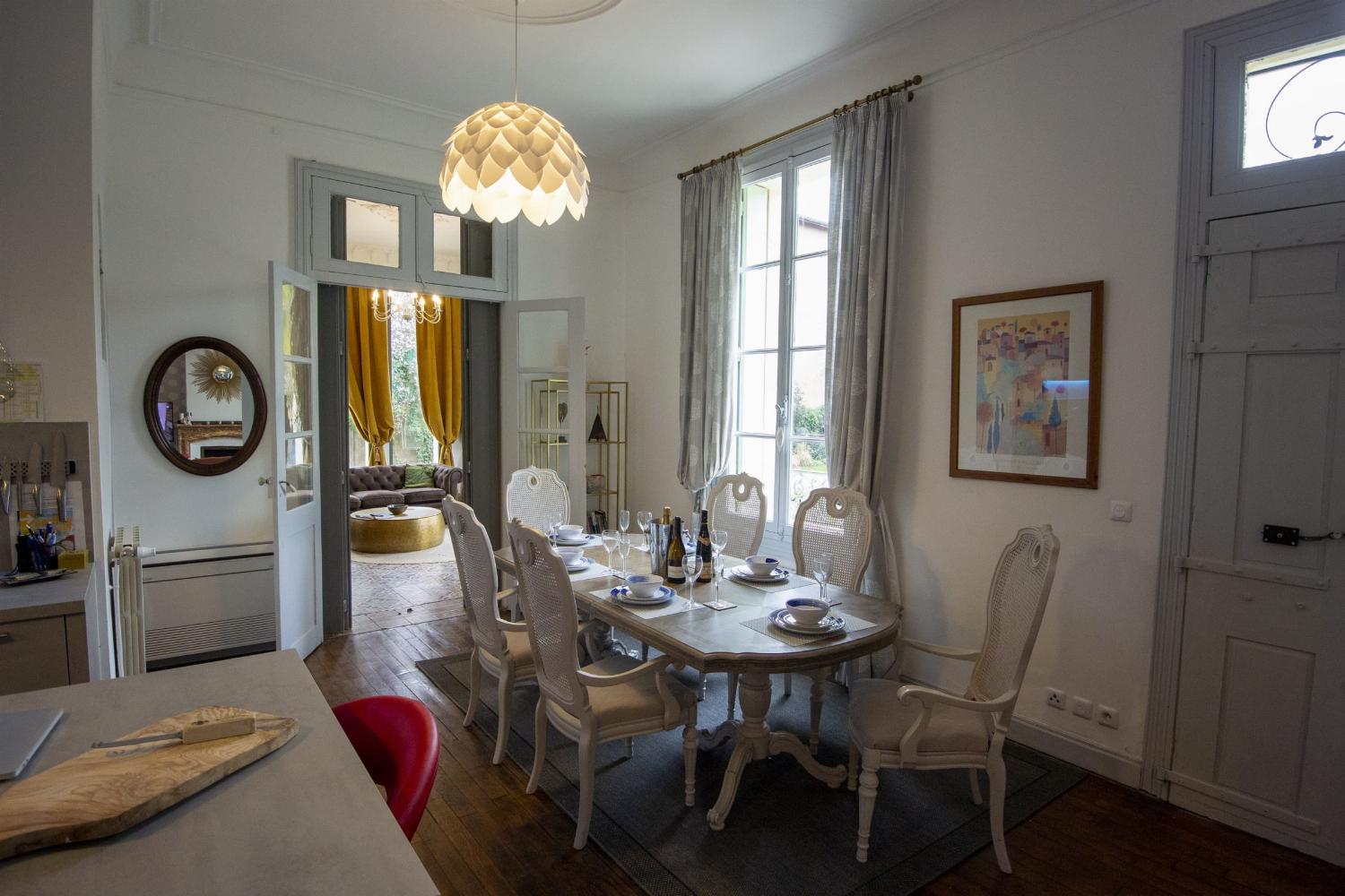 Dining room | Rental home in South of France