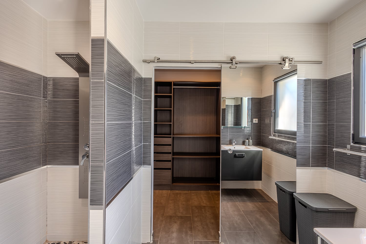 Bathroom | Rental villa in Servian with private pool Bathroom | Rental villa in Servian with private pool