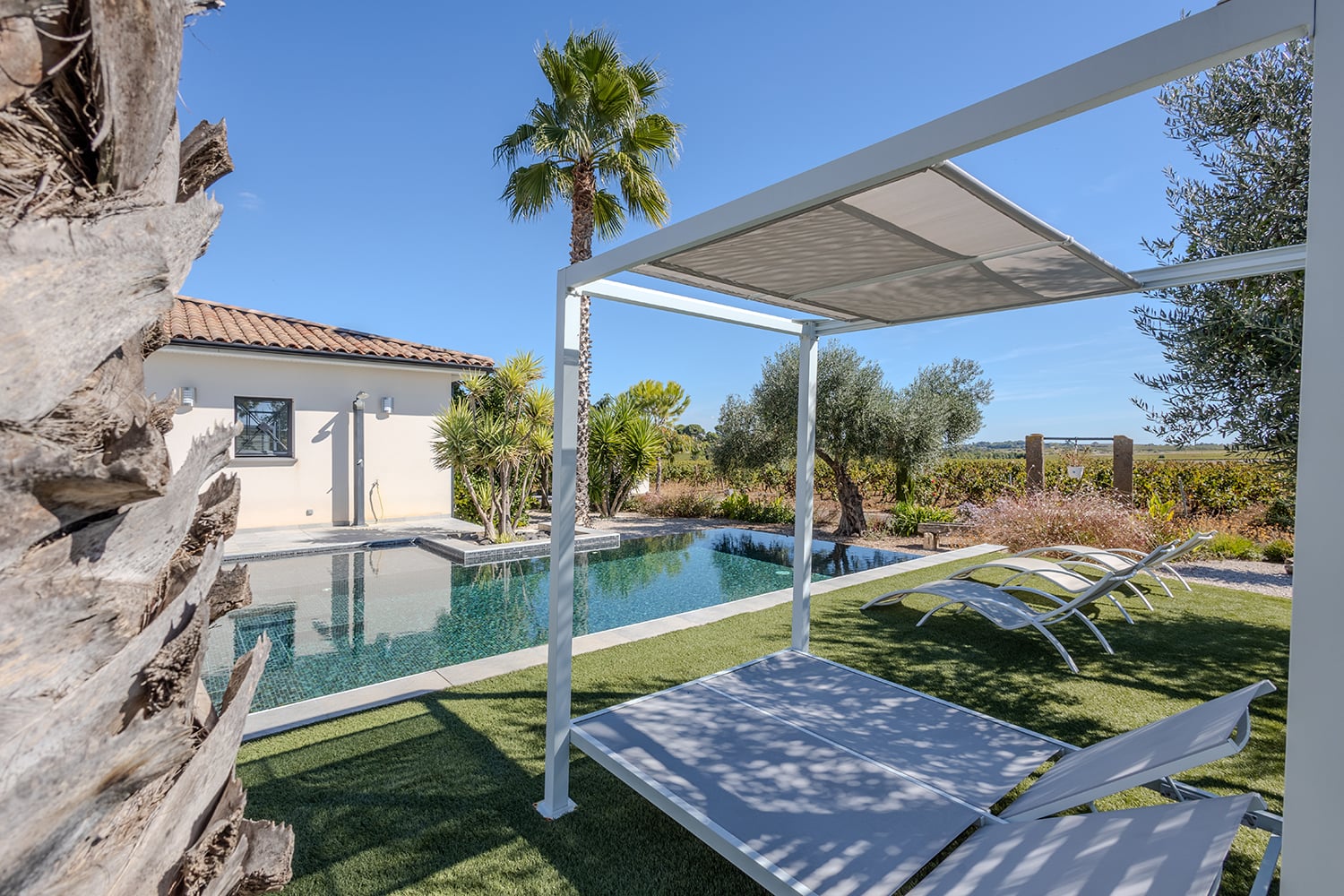 Private pool Private pool