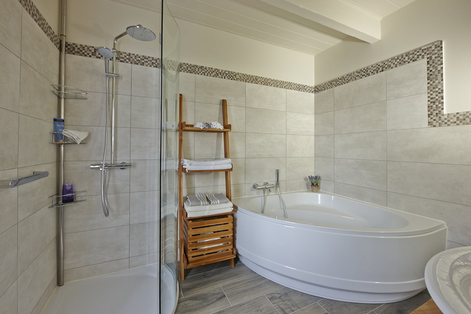 Bathroom | Holiday home in Occitanie