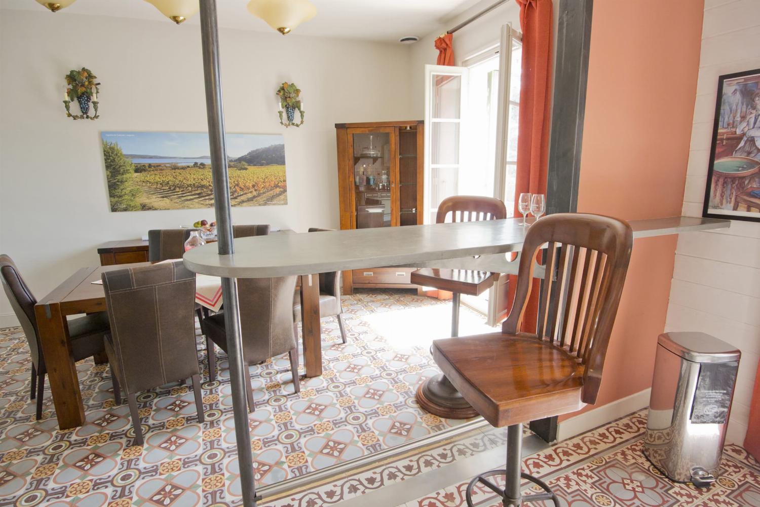 Dining room | Holiday home in the South of France