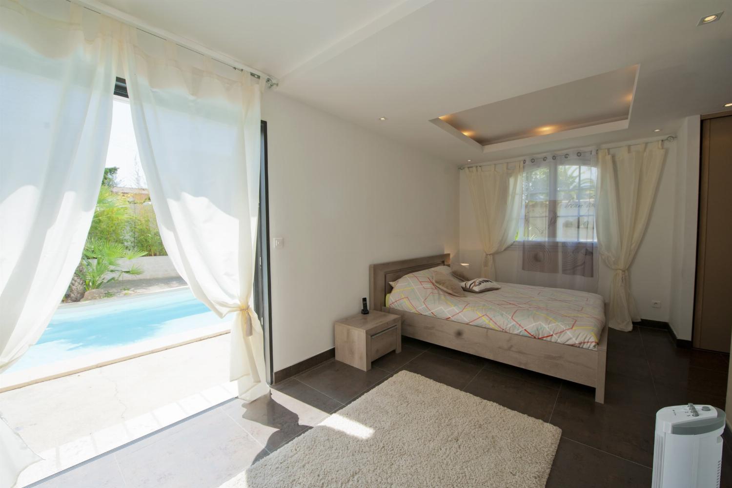 Bedroom | Holiday villa in the South of France