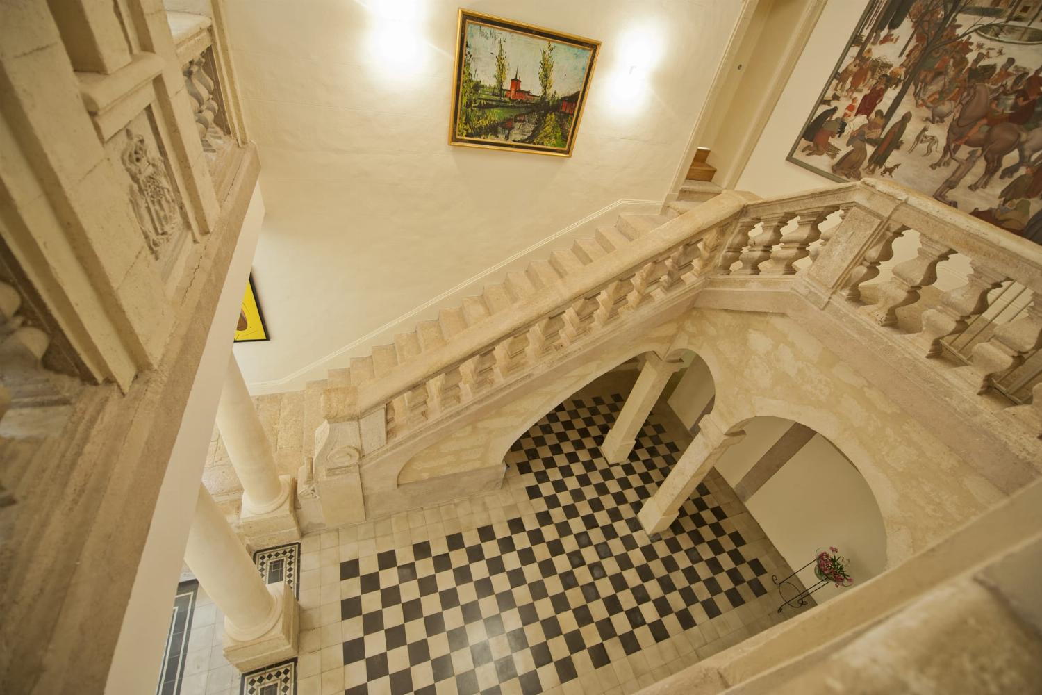 Staircase | Holiday château in the South of France