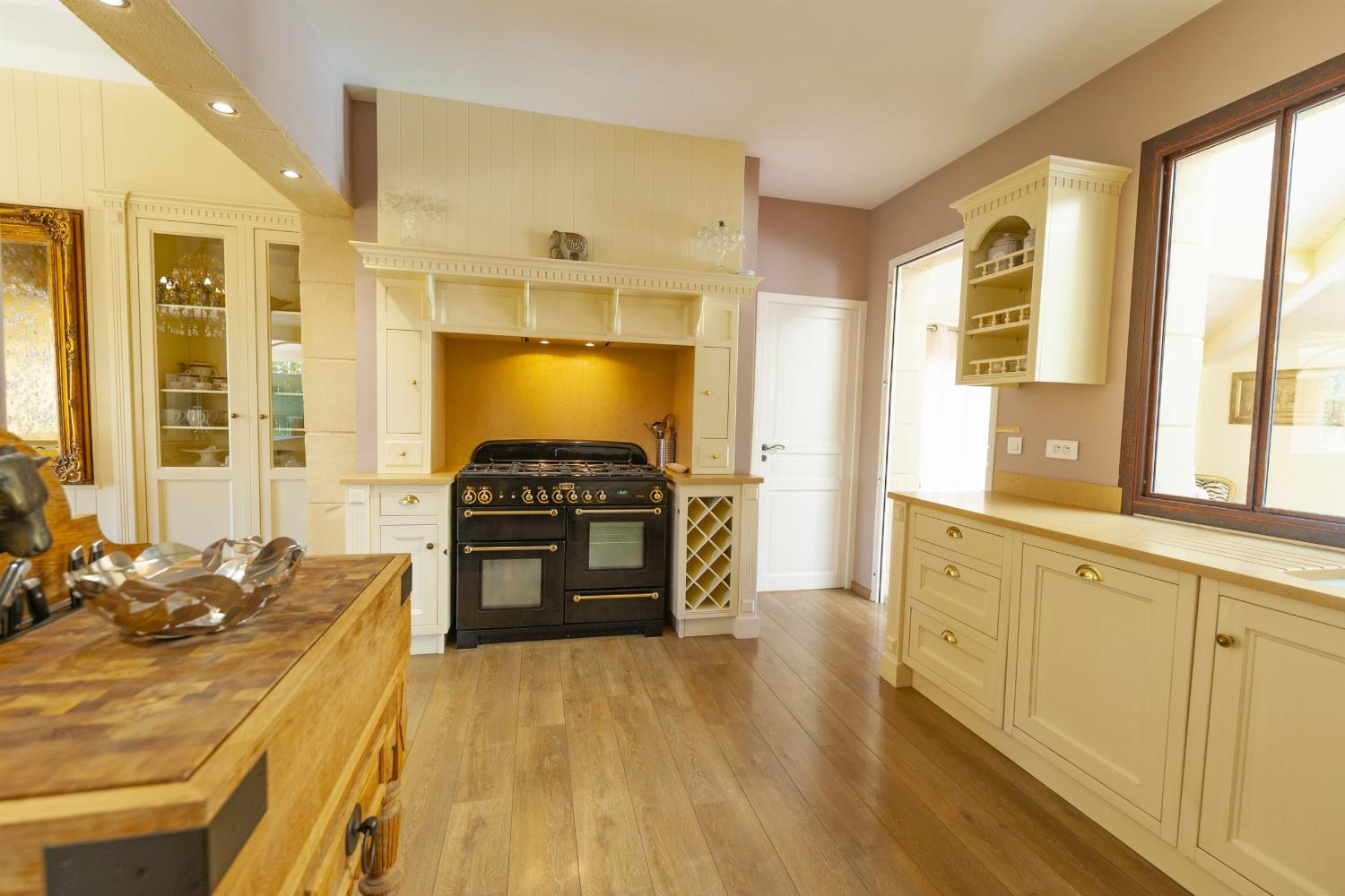 Kitchen | Rental home in South of France