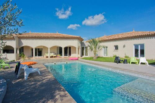 Holiday villa in South of France with private pool