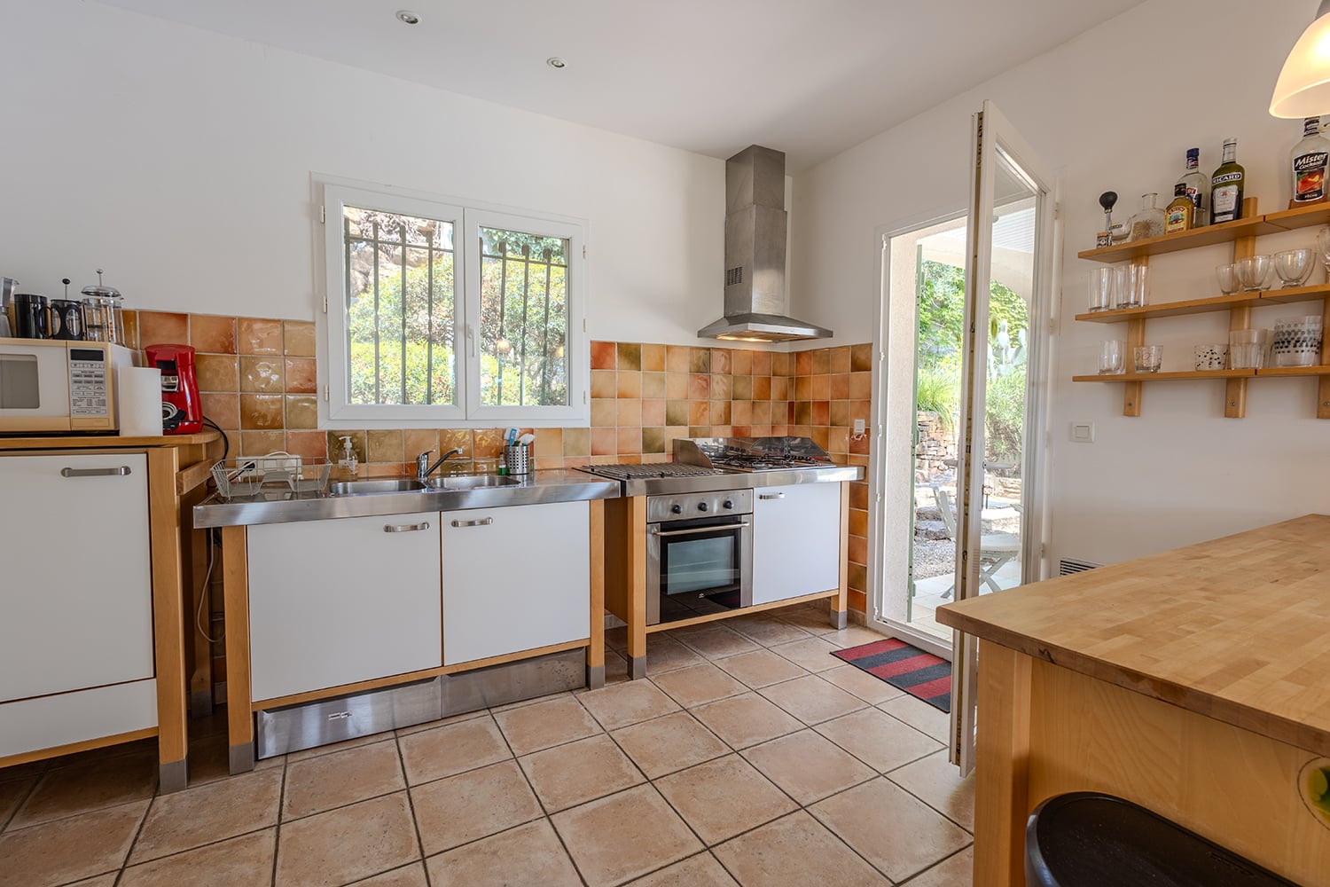 Kitchen | Holiday villa in South of France
