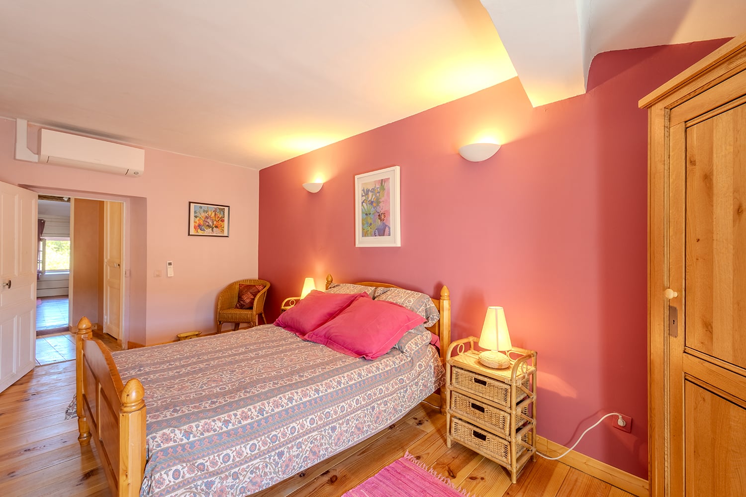 Bedroom | Holiday home in Faugères