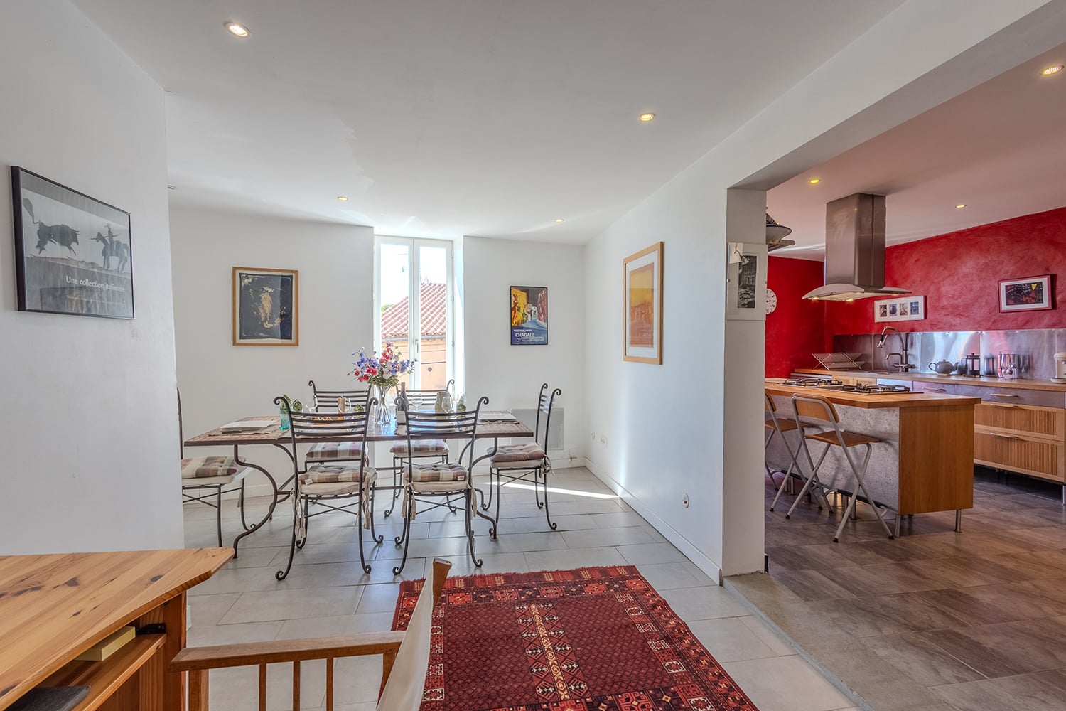 Kitchen and dining room | Holiday home in Faugères