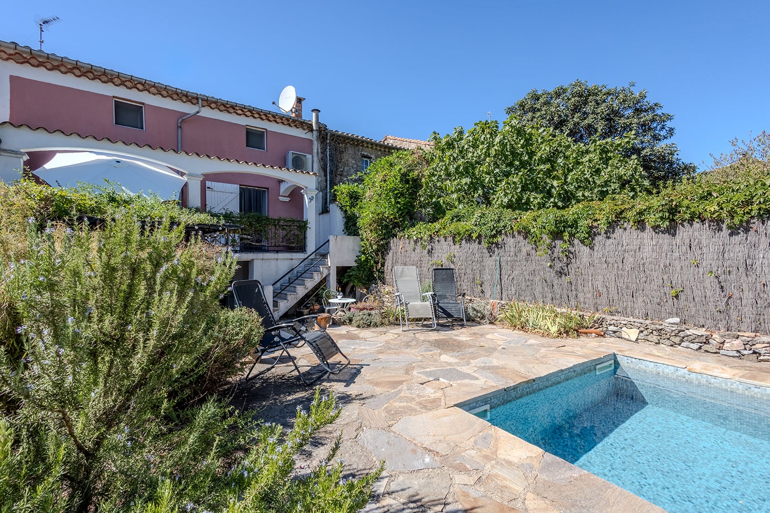 Private pool