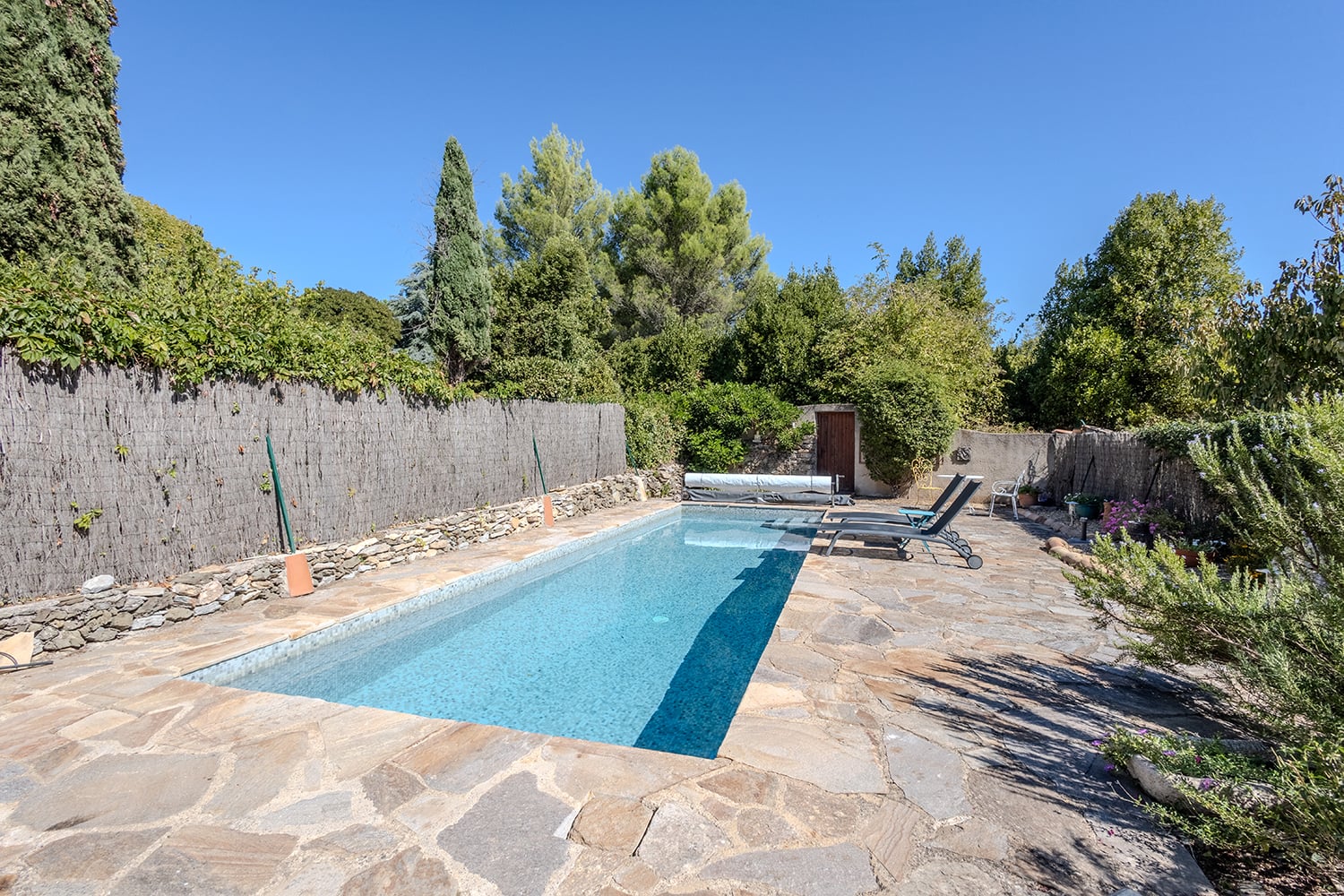 Private pool