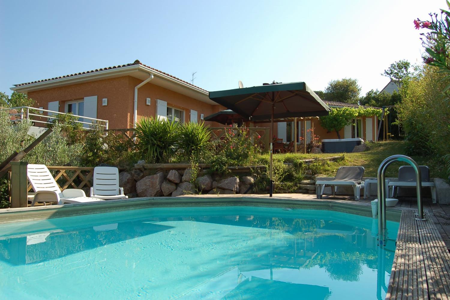 Holiday villa in South of France with private pool
