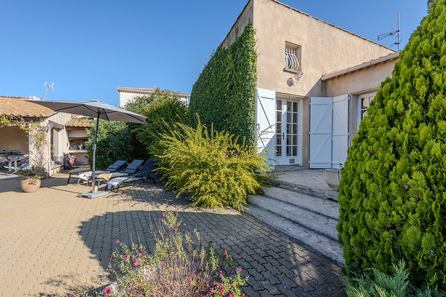 Holiday villa in Bessan Holiday villa in Bessan