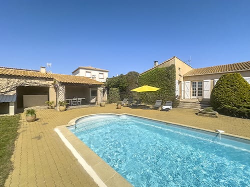 Holiday villa in South of France with private heated pool