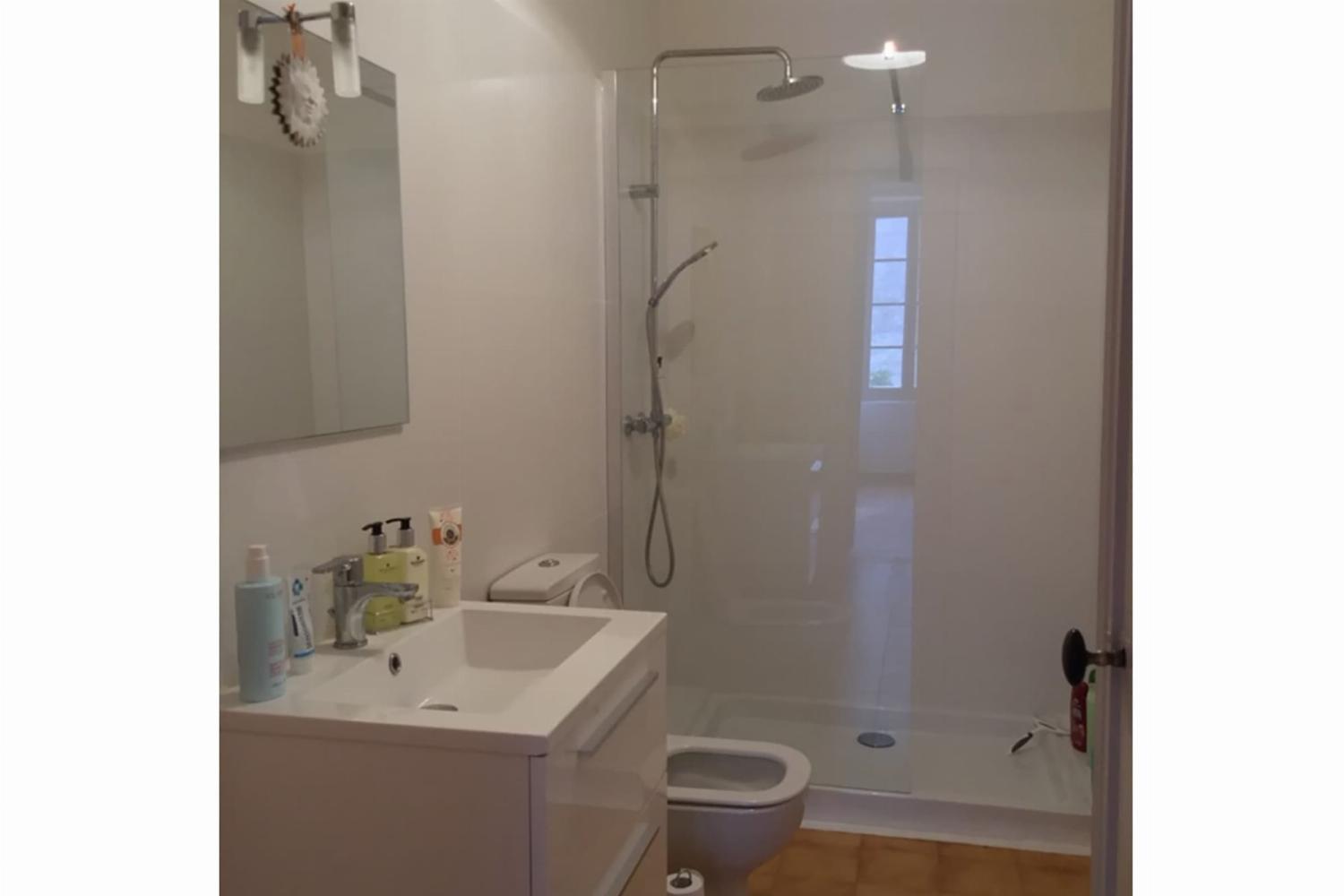 Bathroom | Holiday home in South of France