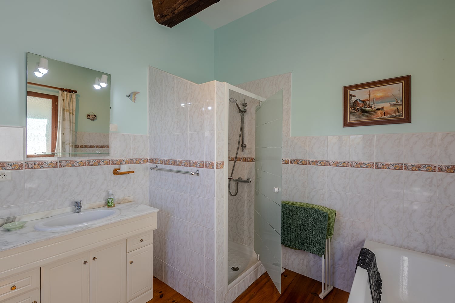 Bathroom | Holiday villa in the South of France
