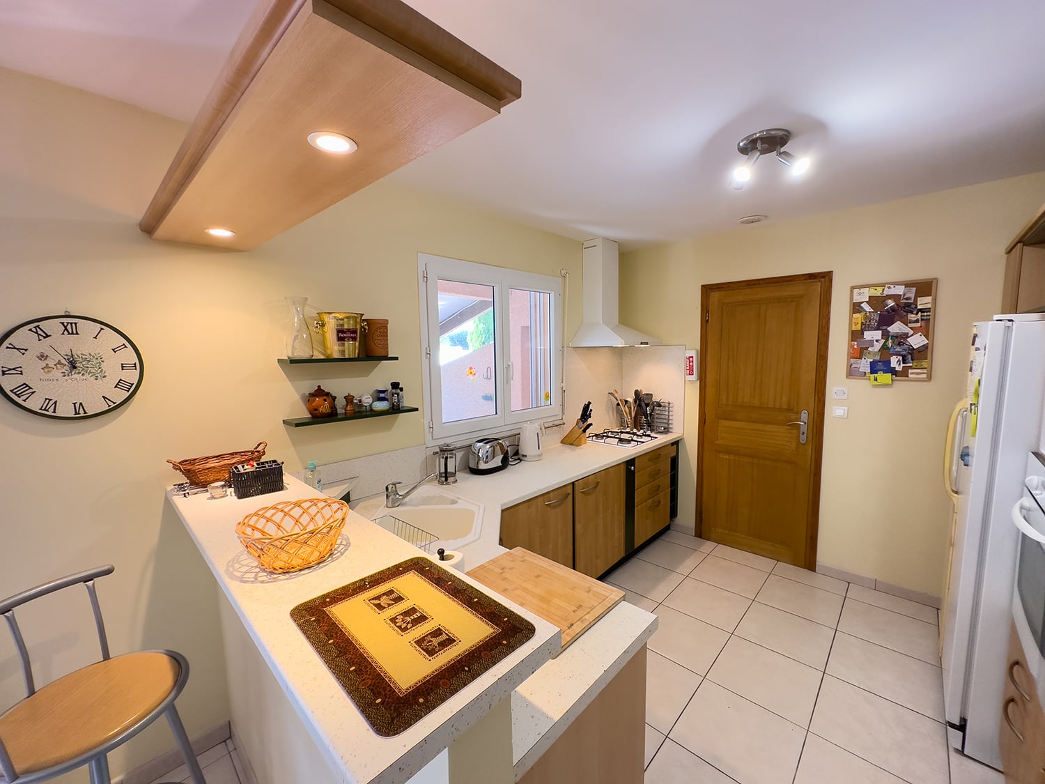 Kitchen | Vacation villa in Pézenas