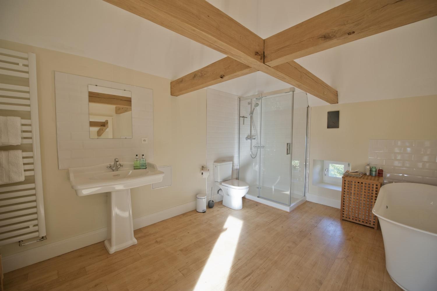 Bathroom | Holiday home in Dordogne