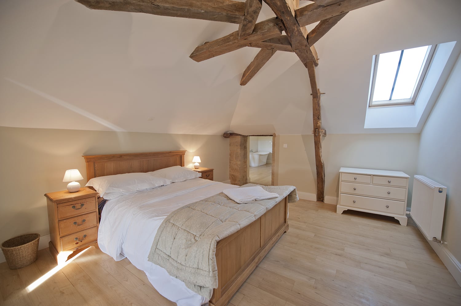 Bedroom | Holiday château in Nouvelle-Aquitaine
