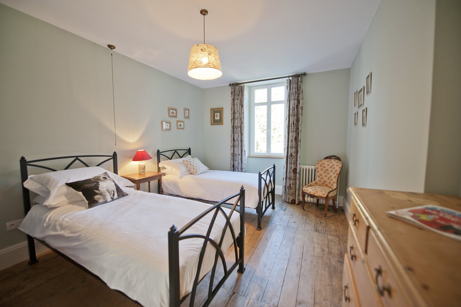 Bedroom | Holiday château in Nouvelle-Aquitaine