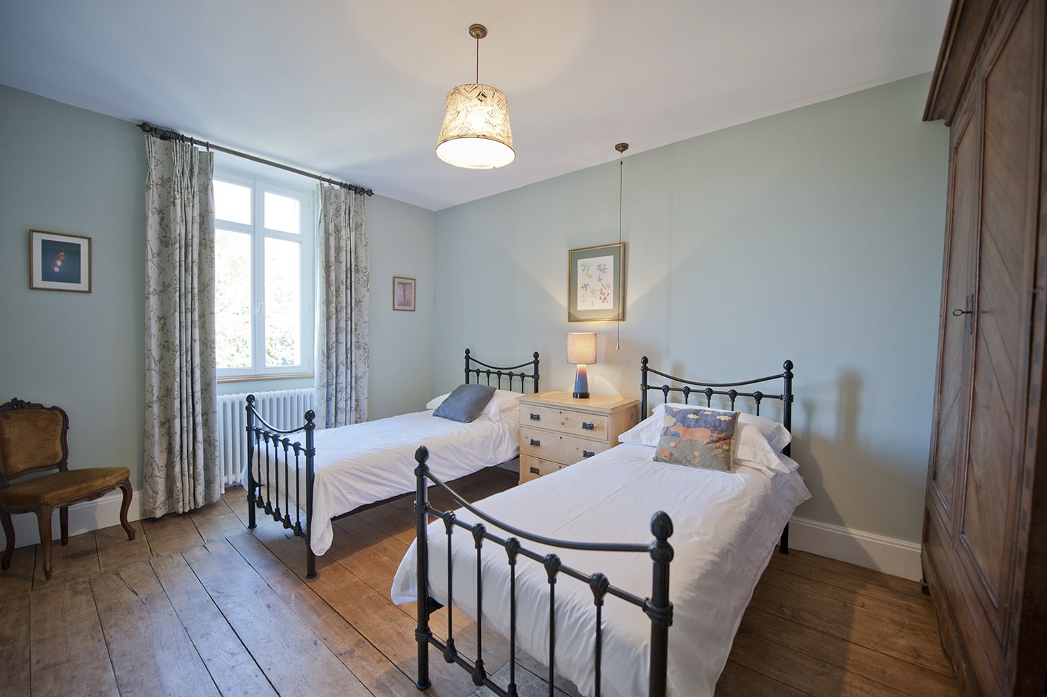 Bedroom | Holiday château in Nouvelle-Aquitaine