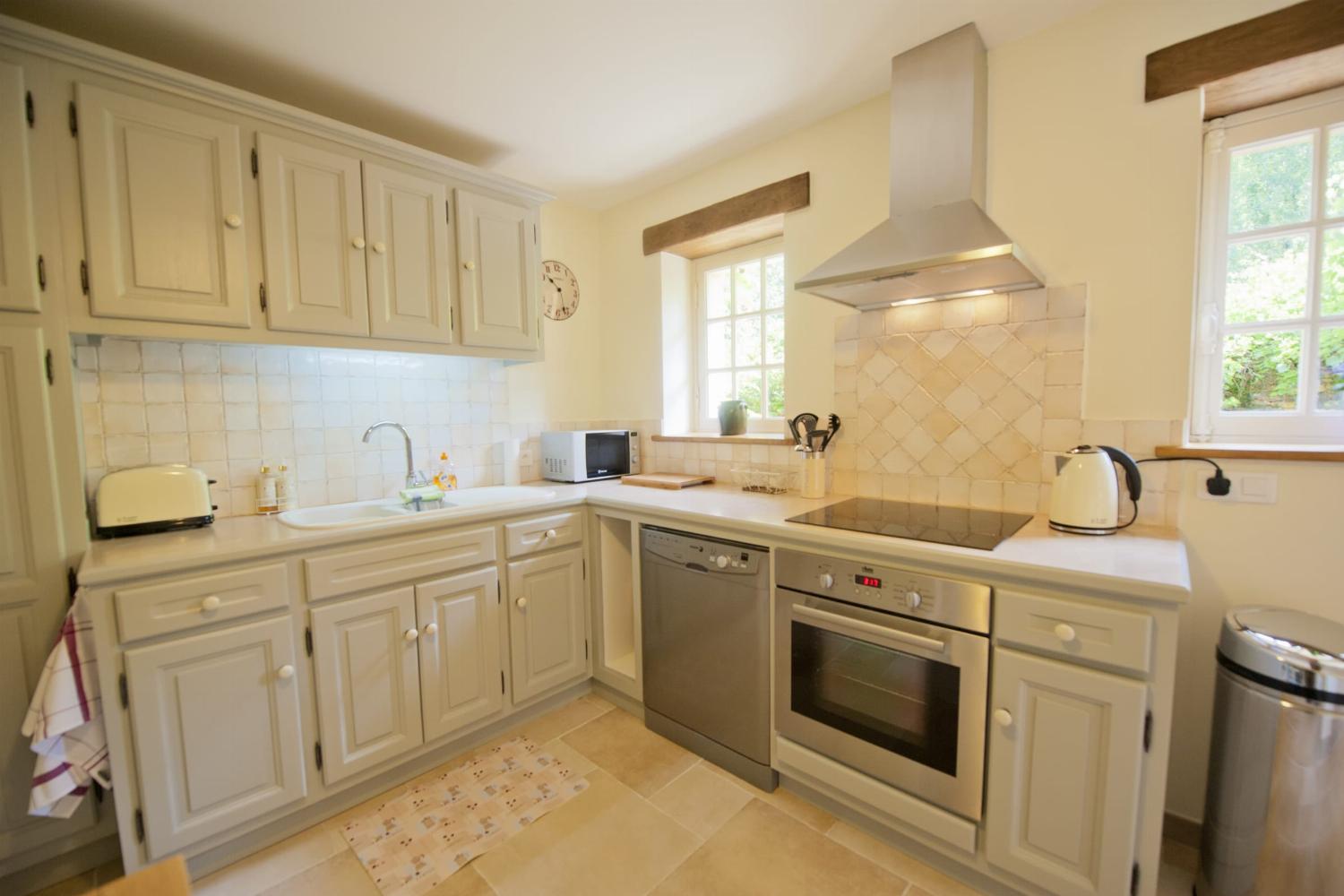 Kitchen | Rental cottage in Nouvelle-Aquitaine