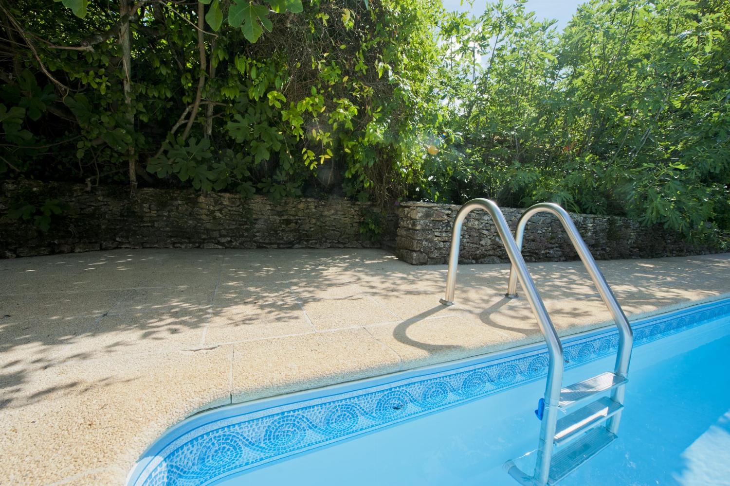 Private pool