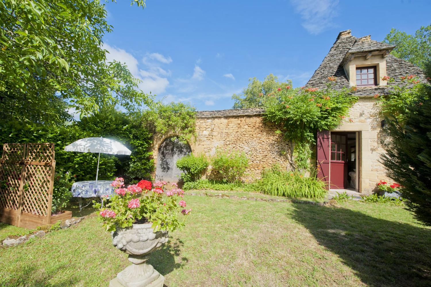 Rental cottage in Nouvelle-Aquitaine