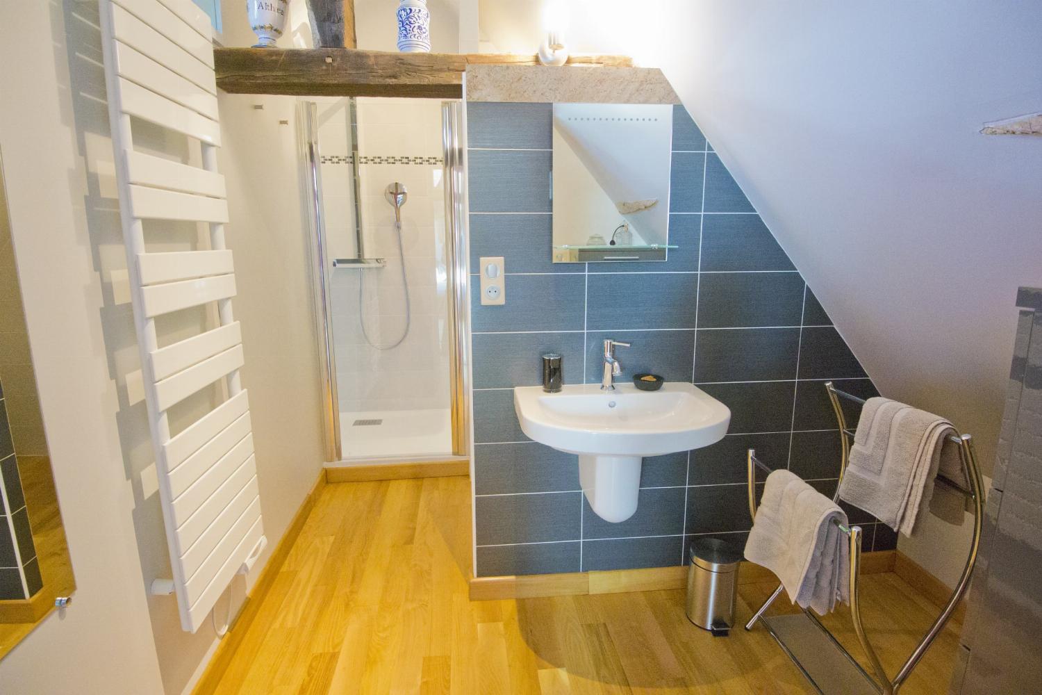 Bathroom | Holiday accommodation in Dordogne