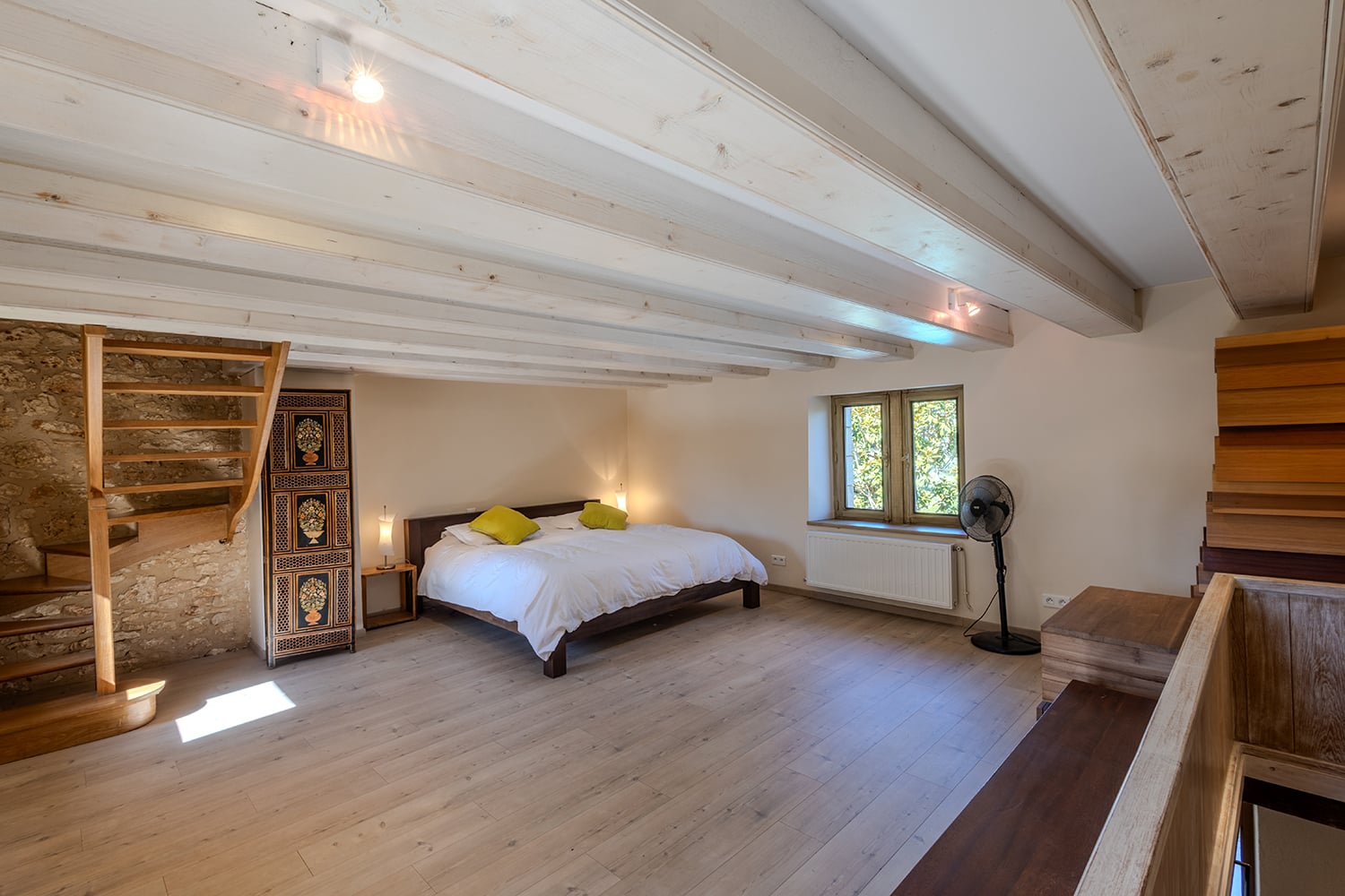 Bedroom - Poolside garden cottage