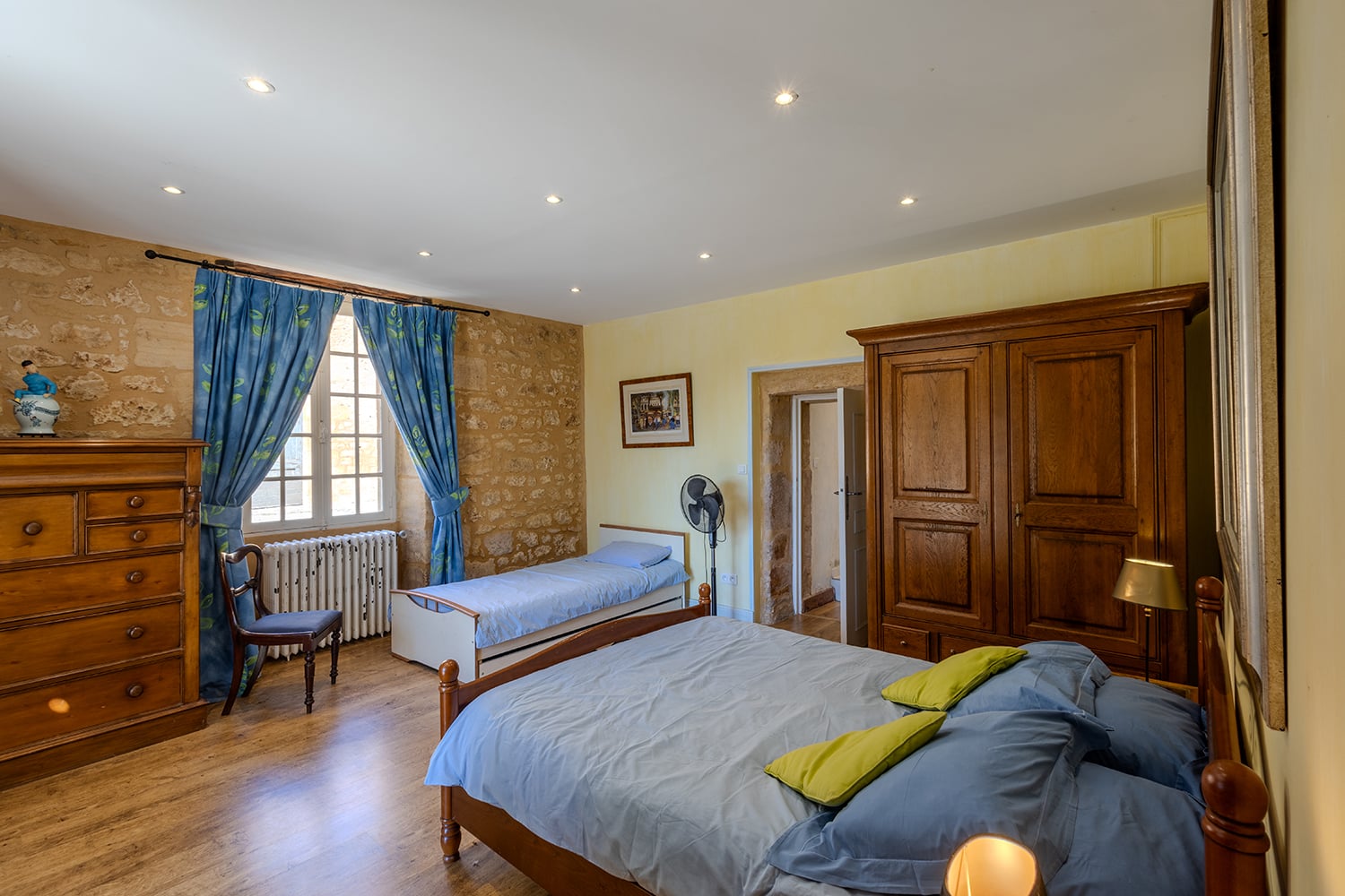 Bedroom | Rental home in Dordogne