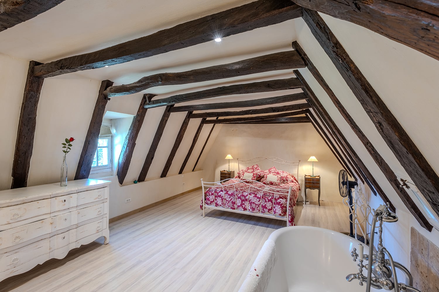 Bedroom | Rental home in Dordogne