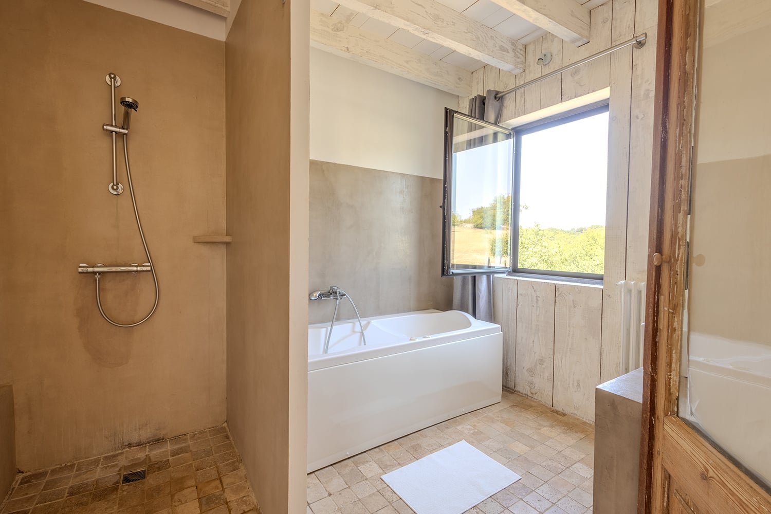 Bathroom | Holiday home in Nouvelle-Aquitaine