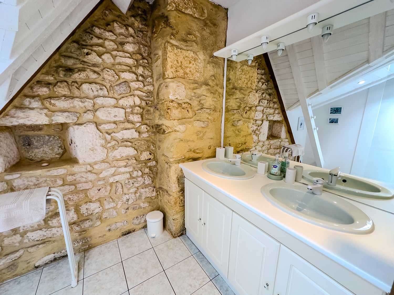 Bathroom | Holiday home in Nouvelle-Aquitaine