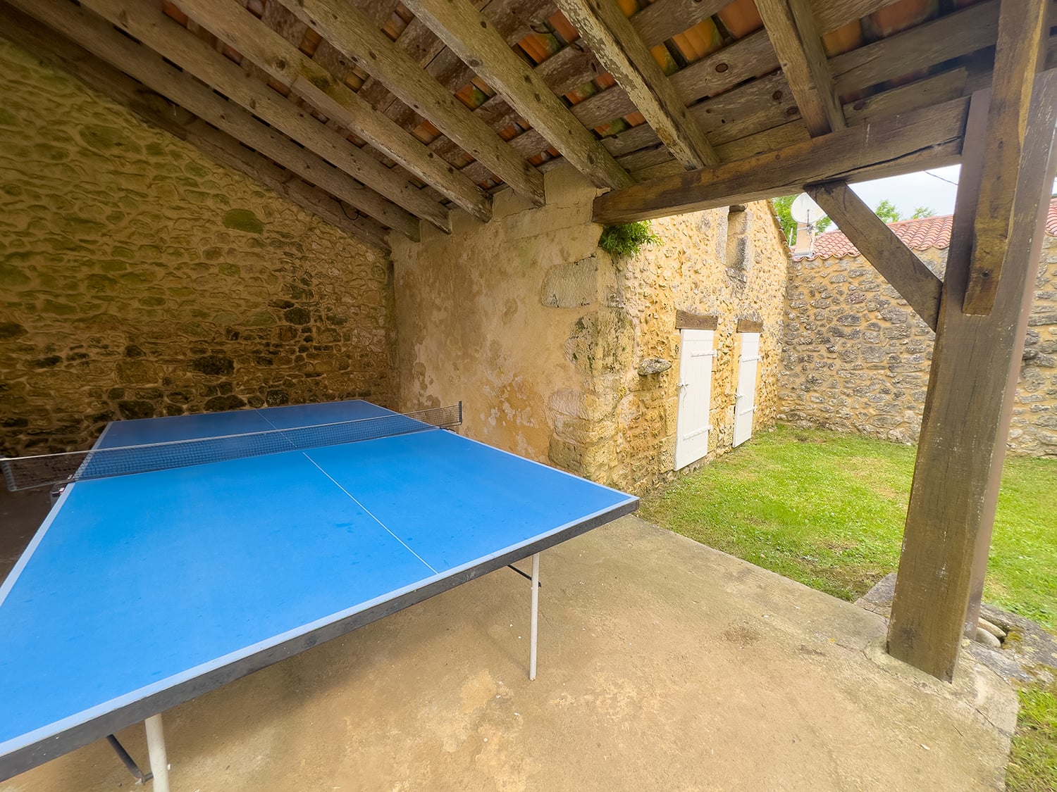 Table tennis