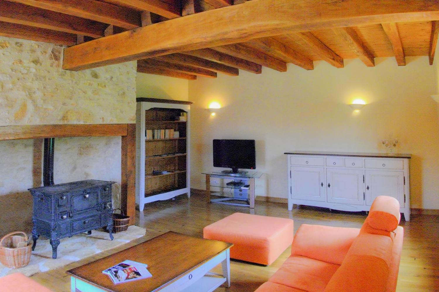 Living room | Holiday accommodation in Tarn-en-Garonne