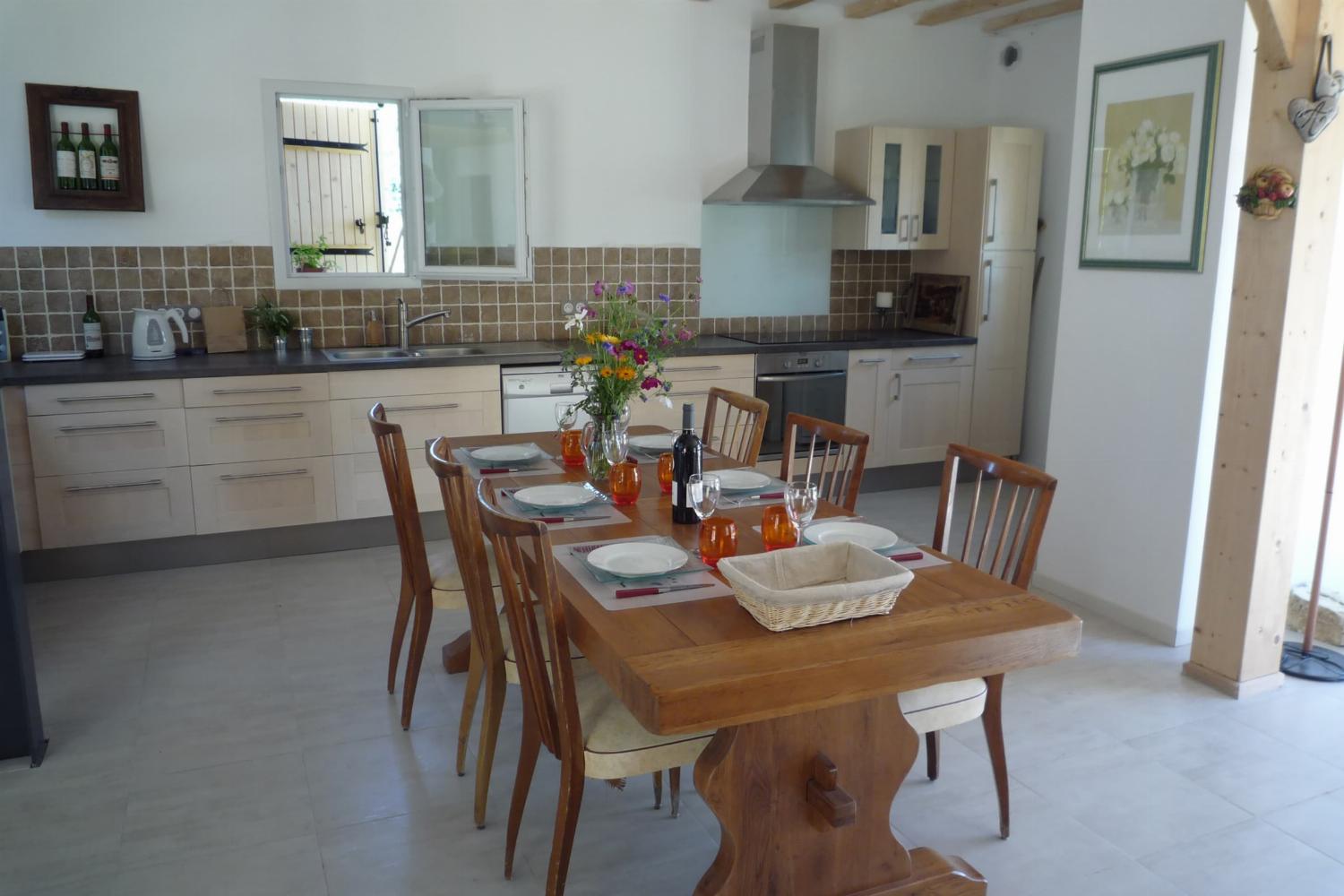 Kitchen | Holiday villa in Dordogne