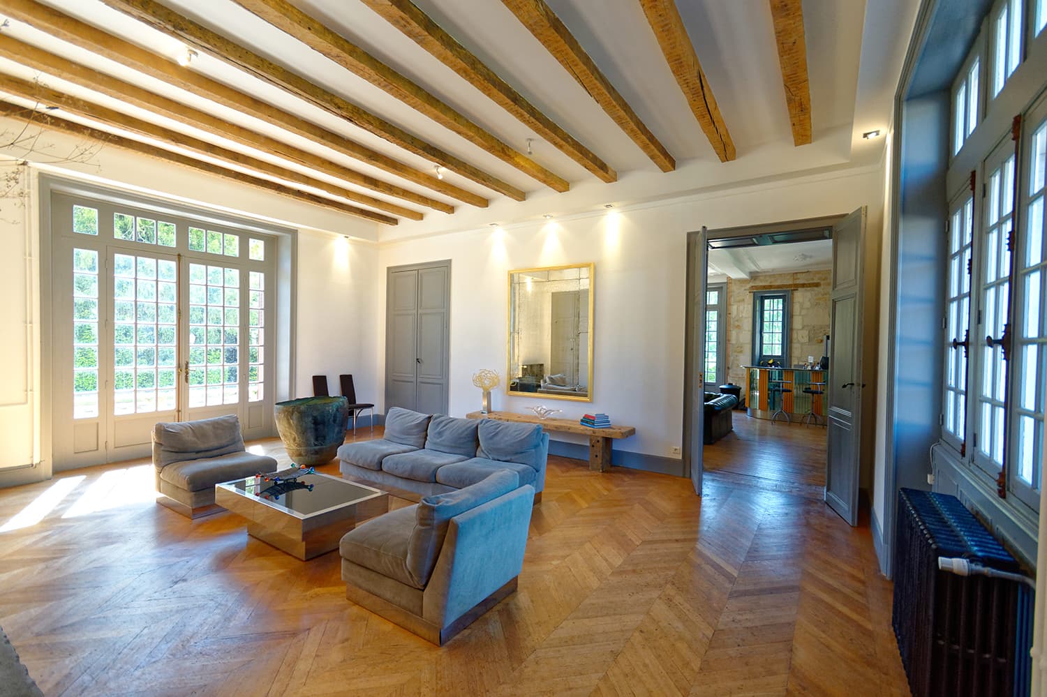 Livin room in vacation château in West France